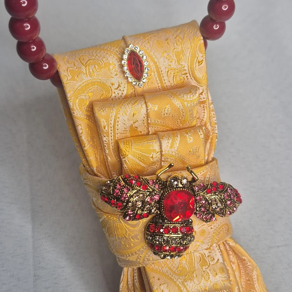 Handcrafted Luxury Fashion Necktie Necklace 📿 (GOLDIE LOCS)
